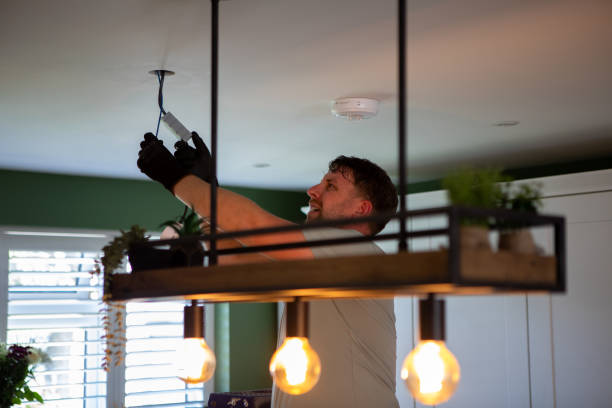 Best Local Electrician Companies  in Vilonia, AR